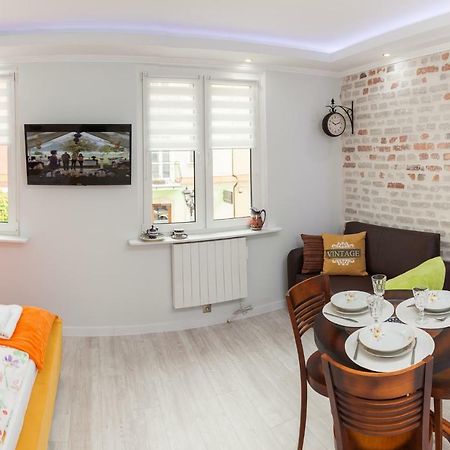 Apartament Stare Miasto Boleslawiec Apartment โบเลสวาเวียส ภายนอก รูปภาพ